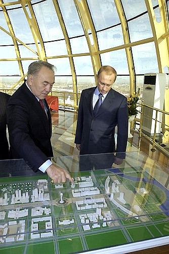 Владимир Путин и Нурсултан Назарбаев посетили новый административный центр  казахстанской столицы • Президент России