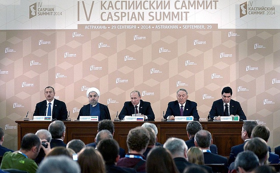 По итогам работы главы государств – участники IV Каспийского саммита сделали заявления для прессы.