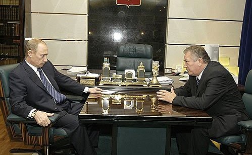 Рабочая встреча с губернатором Волгоградской области Николаем Максютой.