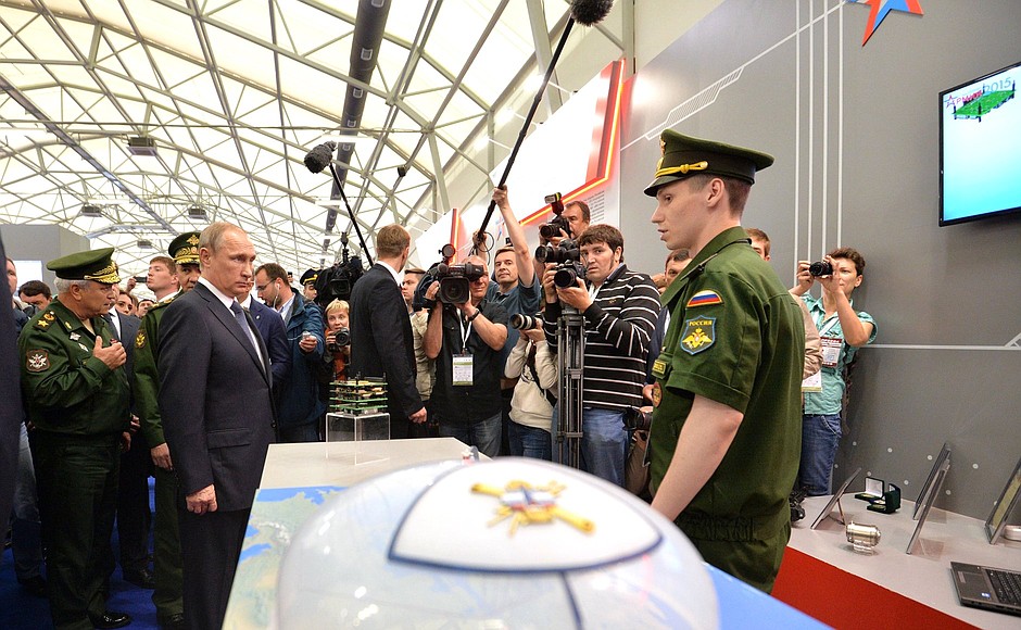 Visiting the International Military-Technical Forum ARMY-2015.