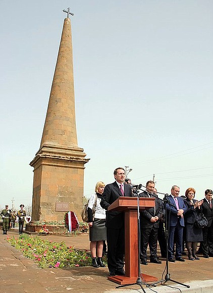 Выступление на церемонии открытия после реставрации Мемориала русским воинам.