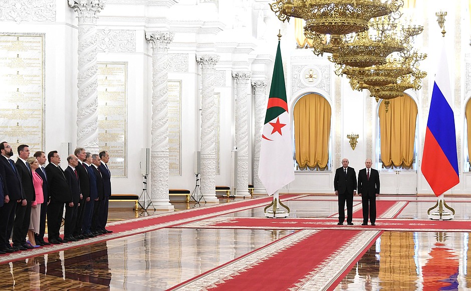 Перед началом российско-алжирских переговоров.