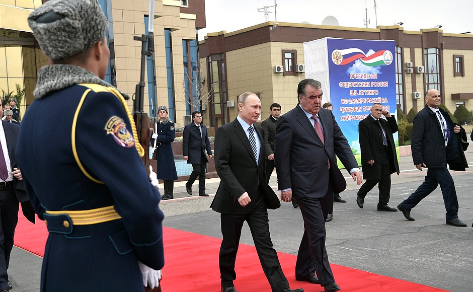 Отлёт из Душанбе. С Президентом Таджикистана Эмомали Рахмоном.