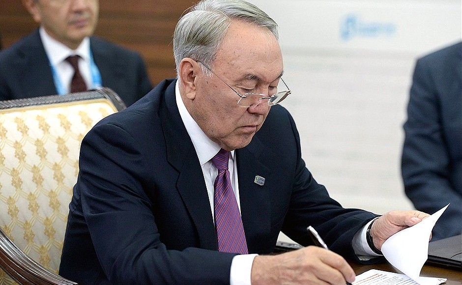 Во время встречи глав государств – участников IV Каспийского саммита в узком составе. Президент Казахстана Нурсултан Назарбаев.