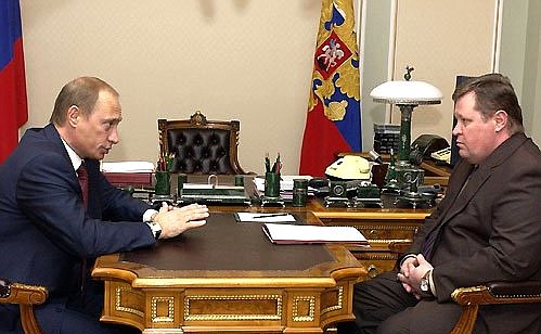 President Putin at a meeting with Prosecutor-General Vladimir Ustinov.