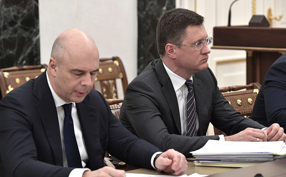 Finance Minister Anton Siluanov, left, and Energy Minister Alexander Novak at a meeting on economic matters .