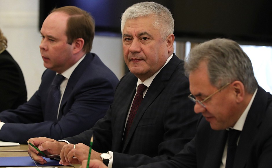 Chief of Staff of the Presidential Executive Office Anton Vaino, Interior Minister Vladimir Kolokoltsev and Defence Minister Sergei Shoigu at a meeting with permanent members of the Security Council.