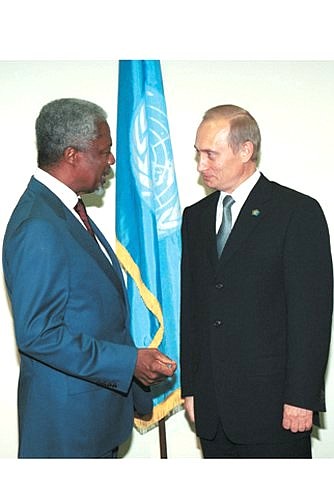 С Генеральным секретарем Организации Объединенных Наций Кофи Аннаном.