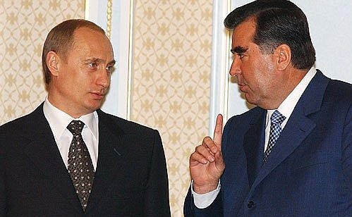 President Putin and Tajik President Emomali Rakhmonov.