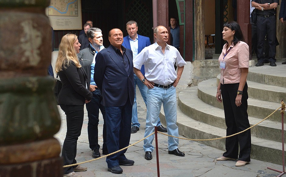 Touring the Bakhchisarai historical, cultural and archaeological open-air museum. With former Italian Prime Minister Silvio Berlusconi.