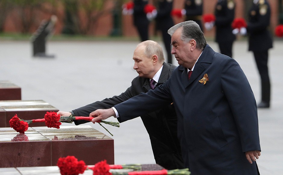 Wreath-laying ceremony at Tomb of Unknown Soldier. With President of Tajikistan Emomali Rahmon.