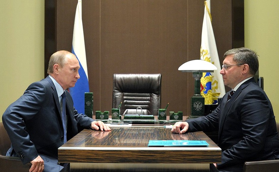 With Tyumen Region Governor Vladimir Yakushev.