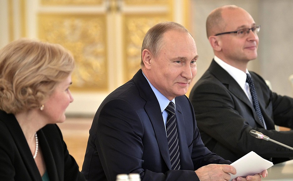 Before the meeting of the Council for Culture and Art. With Deputy Prime Minister Olga Golodets and First Deputy Chief of Staff of the Presidential Executive Office Sergei Kiriyenko.