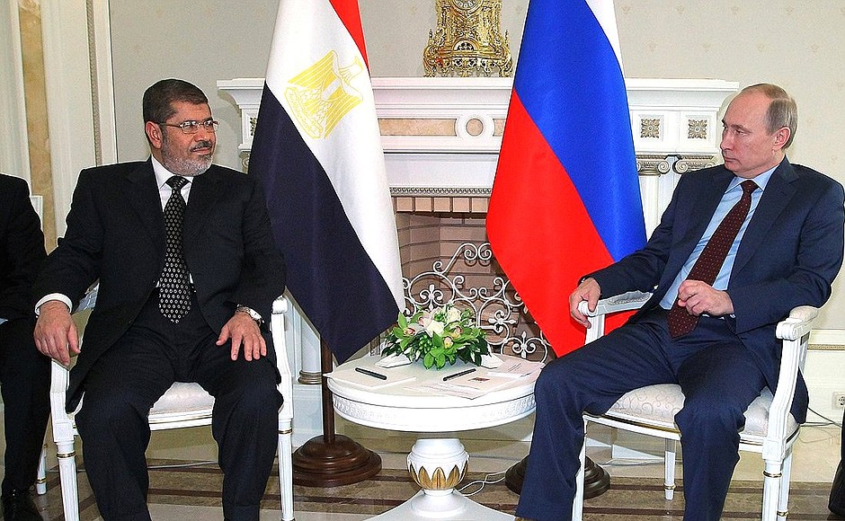 C Президентом Египта Мухаммедом Мурси.
