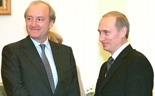President Putin and French Foreign Minister Hubert Vedrine.
