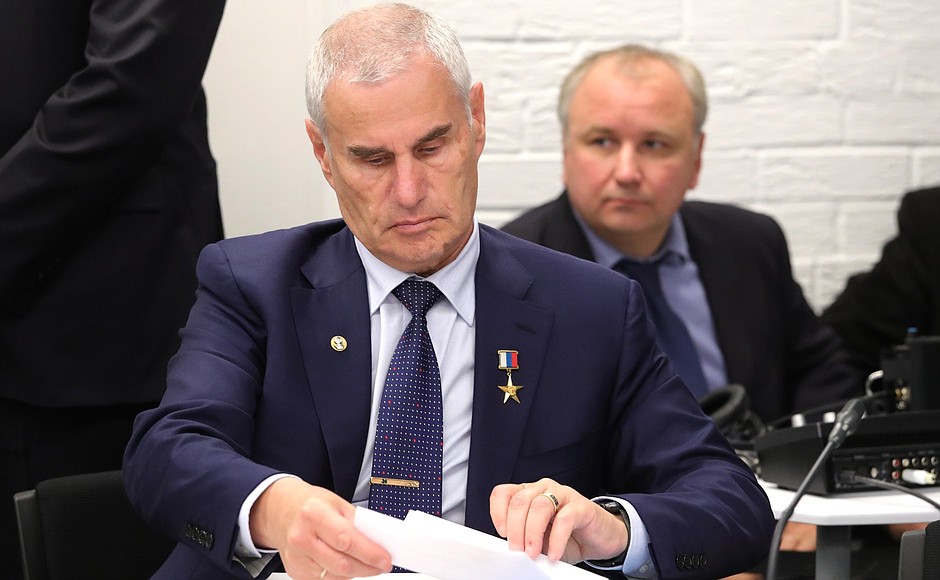 First Deputy Director-General of the Moscow Institute of Thermal Technology Corporation Yury Solomonov prior to the Military-Industrial Commission meeting.