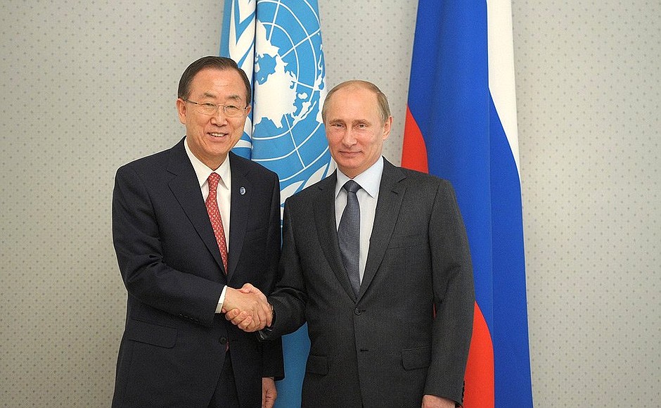 С Генеральным секретарём Организации Объединённых Наций Пан Ги Муном.