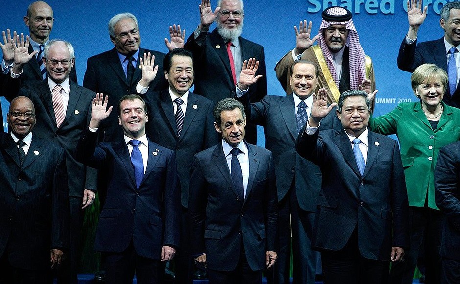 Участники рабочего заседания глав государств и правительств «Группы двадцати».
