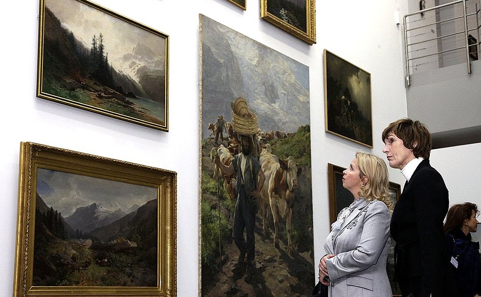 С супругой Президента Швейцарии Розвитой Мерц в Художественном музее.