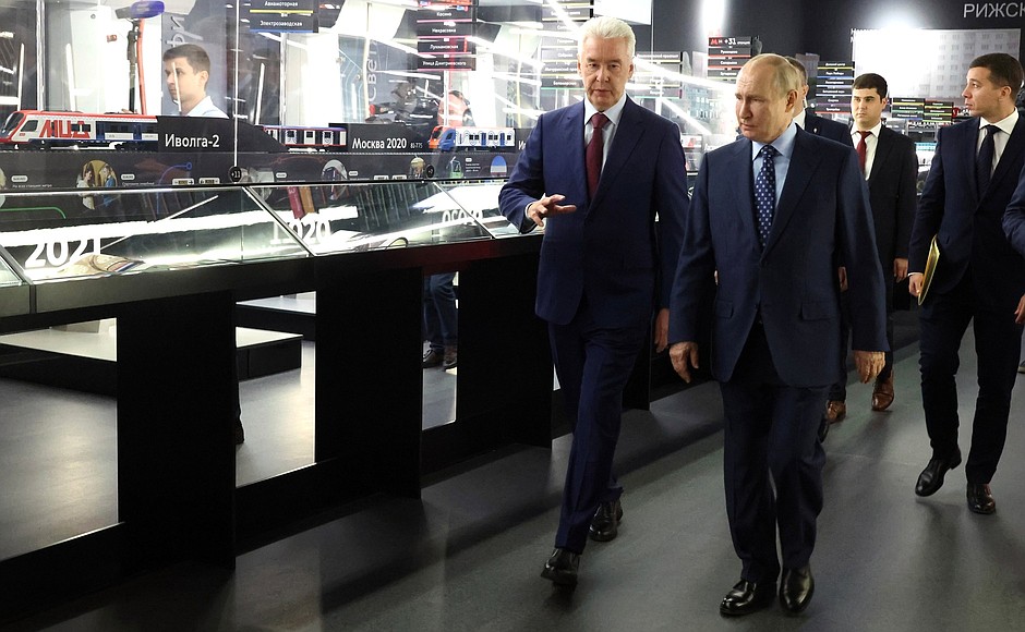 Visiting the New Transport Framework Exhibition with Moscow Mayor Sergei Sobyanin.