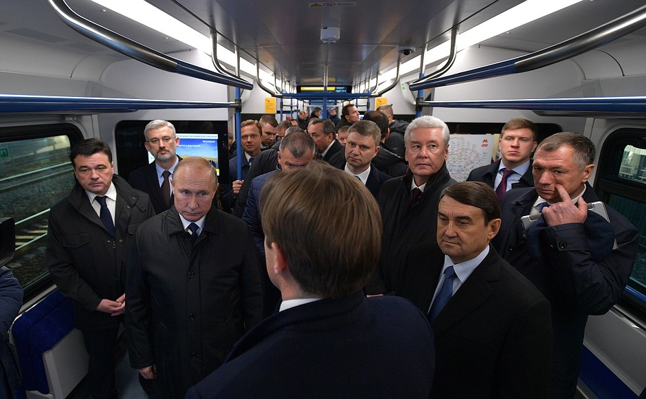 The President was among the first MCD passengers who travelled from Belorusskaya to Fili station on the Russian-made Ivolga train.