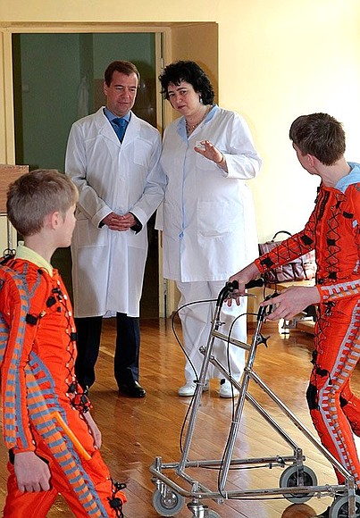 At Children’s Neuropsychiatric Hospital No 18. With the hospital’s head doctor Tatyana Batysheva.