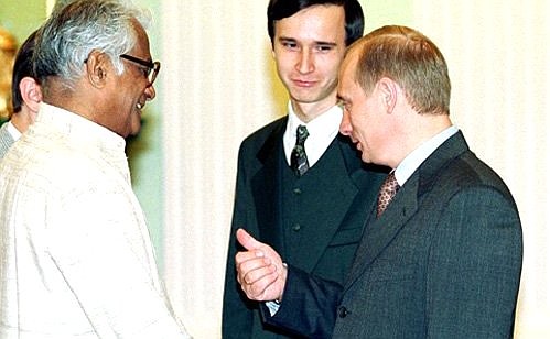 President Putin with Indian Defence Minister George Fernandes.
