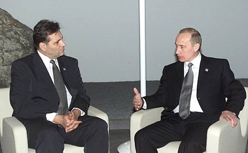 President Putin with President Boris Trajkovski of Macedonia.