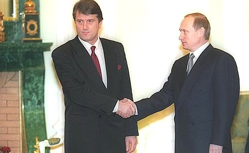 С Премьер-министром Украины Виктором Ющенко.
