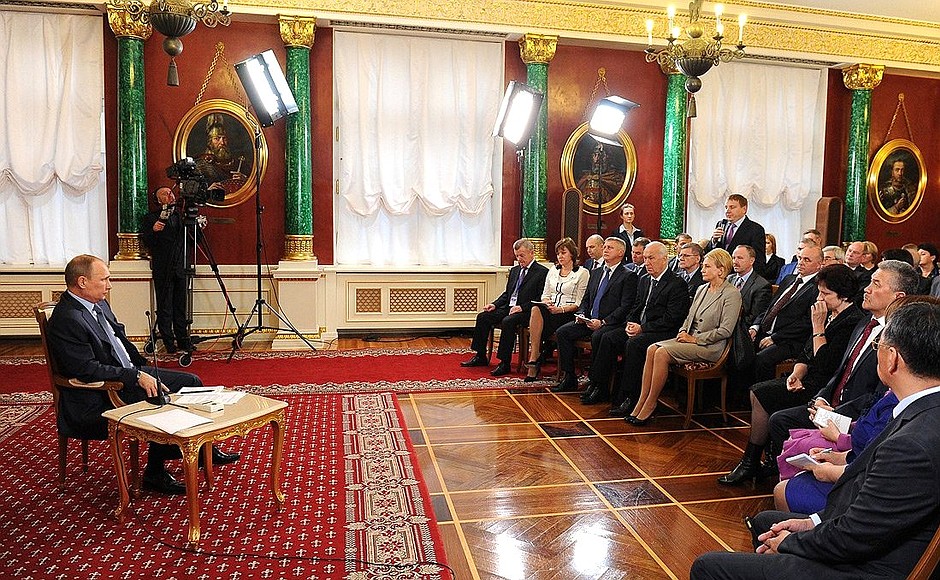 Meeting with participants in the All-Russian Congress of Municipalities.