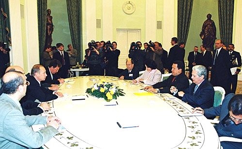 President Putin meeting with Venezuelan President Hugo Chavez.
