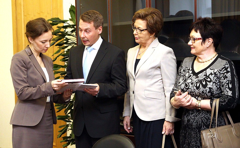 Во время встречи Уполномоченного при Президенте по правам ребёнка Анны Кузнецовой с финским коллегой Туомасом Курттила.