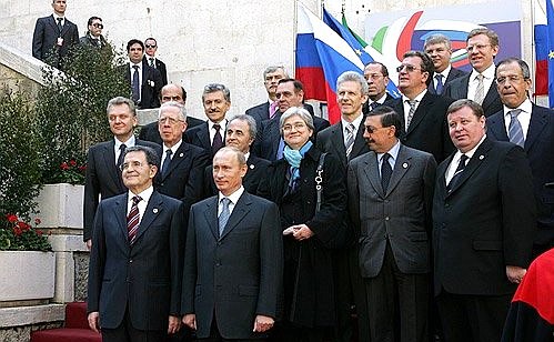 Before the start of Russian-Italian intergovernmental talks.