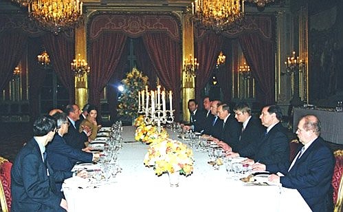 Рабочий обед от имени Президента Франции Жака Ширака.