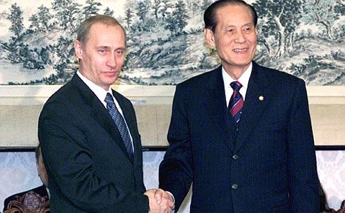 President Putin with South Korean National Assembly Speaker Lee Man-sup.