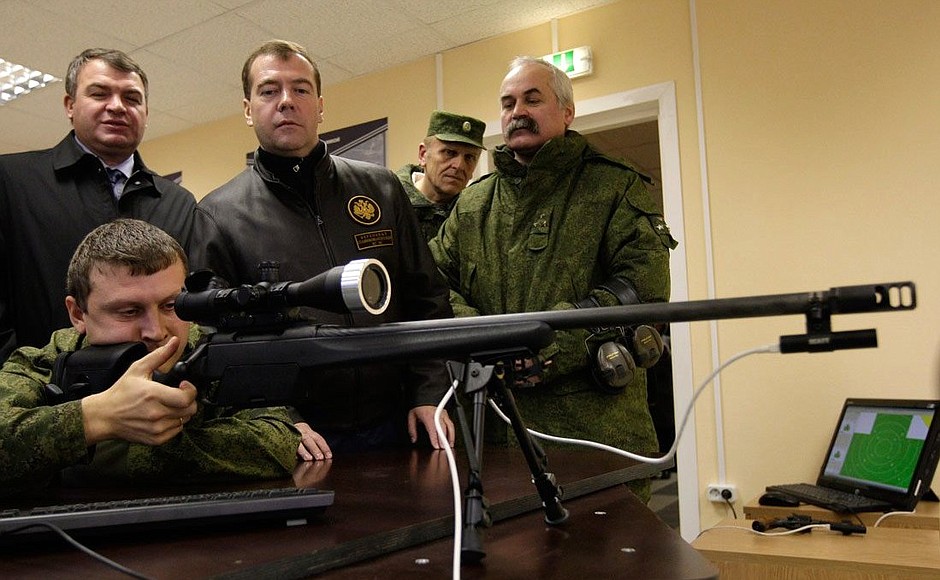 Visiting facilities for training specialists (snipers). With Defence Minister Anatoly Serdyukov (left).