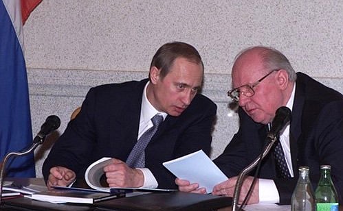President Vladimir Putin with Federation Council Speaker Yegor Stroyev at a meeting of the Chernozemye Association of Economic Cooperation of Black Soil Regions.