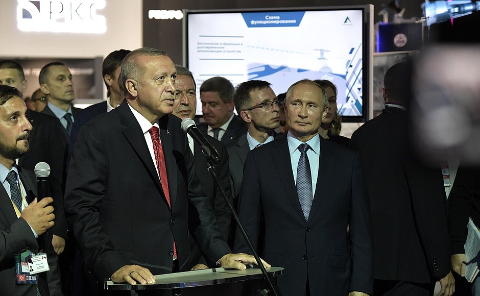 Vladimir Putin and President of Turkey Recep Tayyip Erdogan held a videoconference with the crew of the International Space Station.