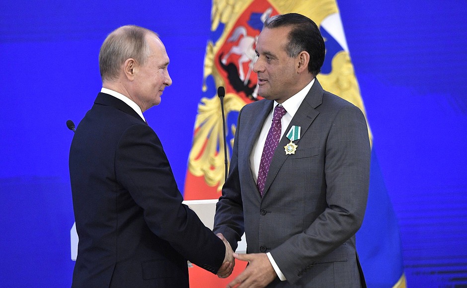 At the reception marking Unity Day. Oscar Lòpez-Bolaños, Chairman of the Colombian-Russian Chamber of Commerce, was awarded the Order of Friendship.