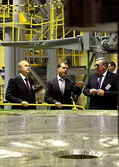 At Lytkarino Optical Glass Factory. With LZOS CEO Alexei Patrikeyev (right).