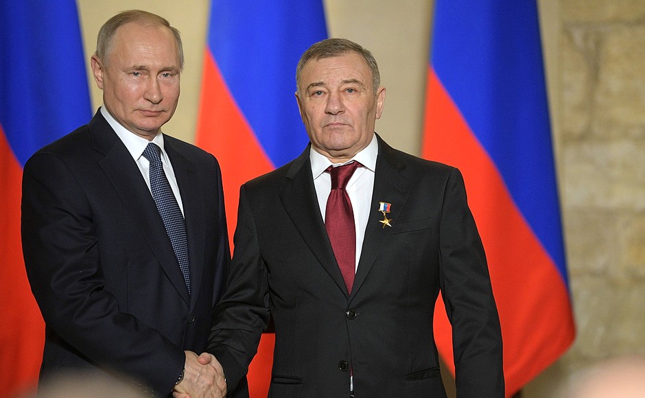 With businessman and public figure Arkady Rotenberg at the ceremony to present state decorations.
