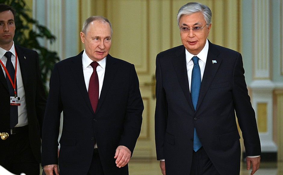 With President of Kazakhstan Kassym-Jomart Tokayev before the Russia-Kazakhstan talks in restricted format.