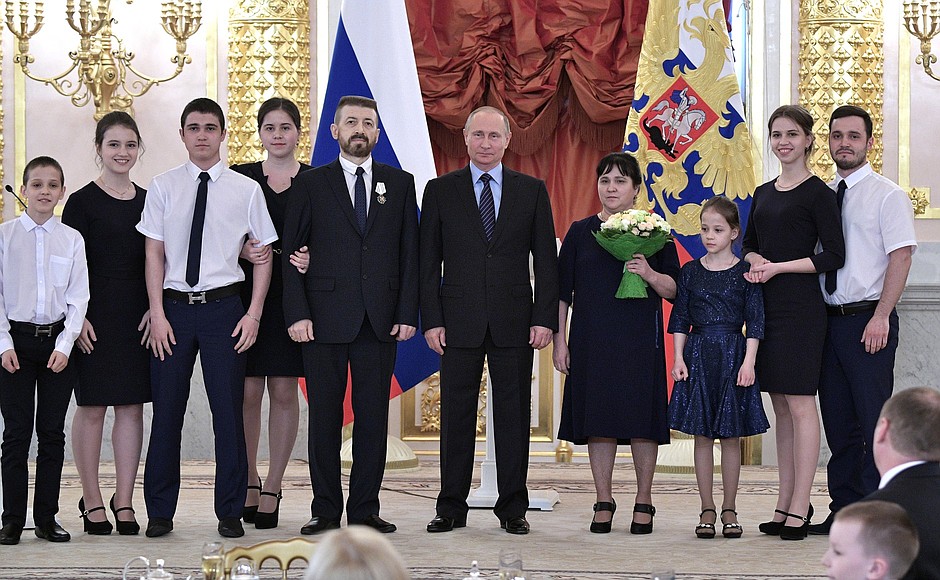 The Order of Parental Glory was awarded to Alfina and Pavel Udovichenko from Khanty-Mansi Autonomous Area – Yugra.