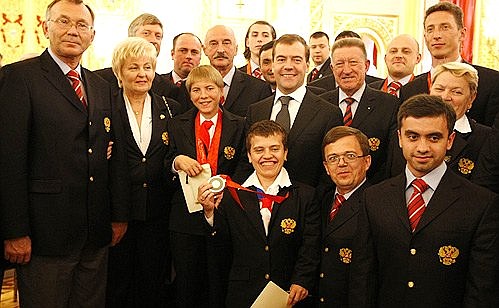 На встрече с чемпионами и призёрами XIII Паралимпийских игр в Пекине.