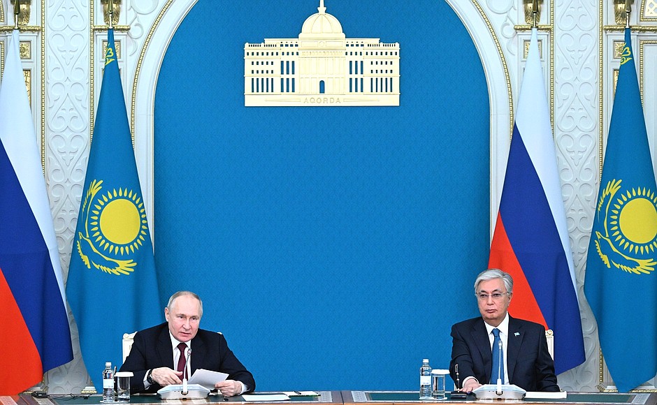 Vladimir Putting and Kassym-Jomart Tokayev made statements for the media following the Russia-Kazakhstan talks.
