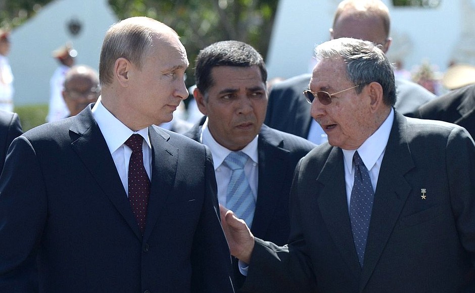 С председателем Государственного совета и Совета министров Кубы Раулем Кастро.