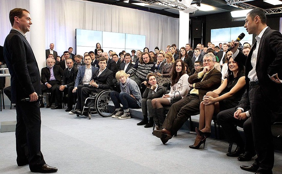 Dmitry Medvedev meets with his supporters.