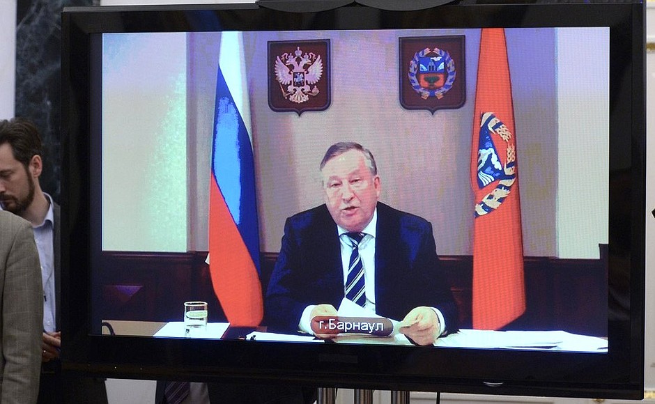 Videoconference on flood relief efforts in Altai Territory and the republics of Altai, Khakassia and Tyva. Altai Territory Governor Alexander Karlin.
