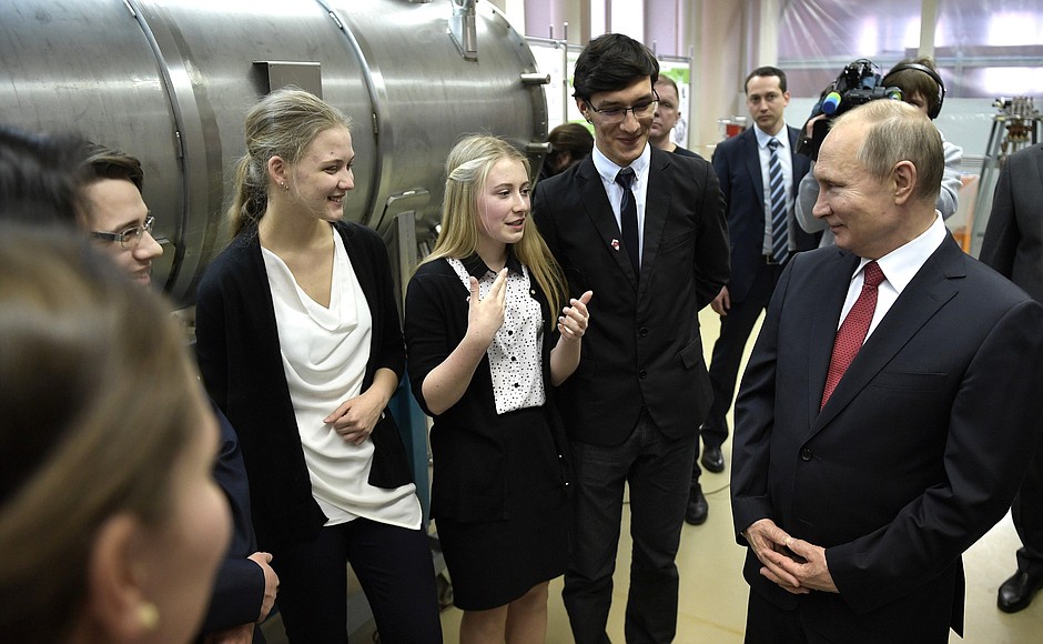 Беседа со студентами Новосибирского государственного университета и учащимися Специализированного учебно-научного центра НГУ.