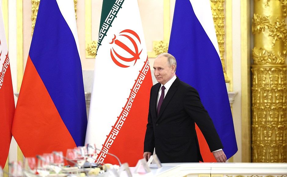 Before the expanded format Russian-Iranian talks at a working lunch.